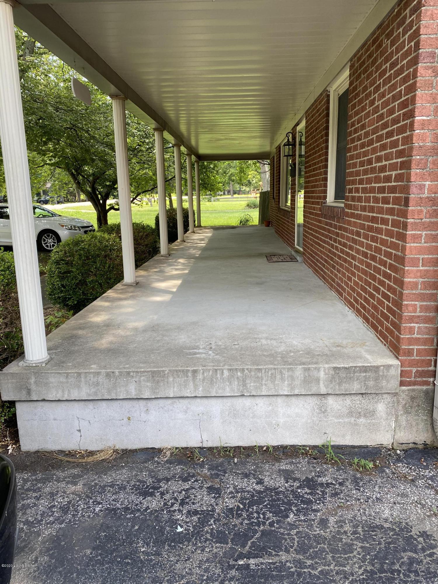 4531 Dover Road Louisville, KY 40216 - Photo 17 of 18 IMG-7118