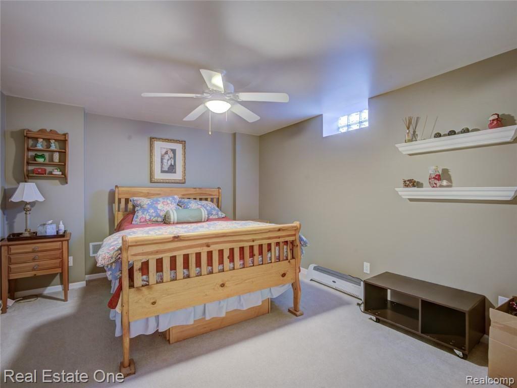 323 Lone Pine Circle Rochester, MI 48307 - Photo 35 of 39 DSC05879_80_81.jpg