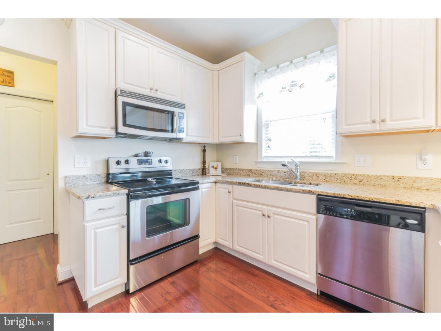 318 Whitestone Road Avondale, PA 19311 - Photo 11 of 25 Kitchen