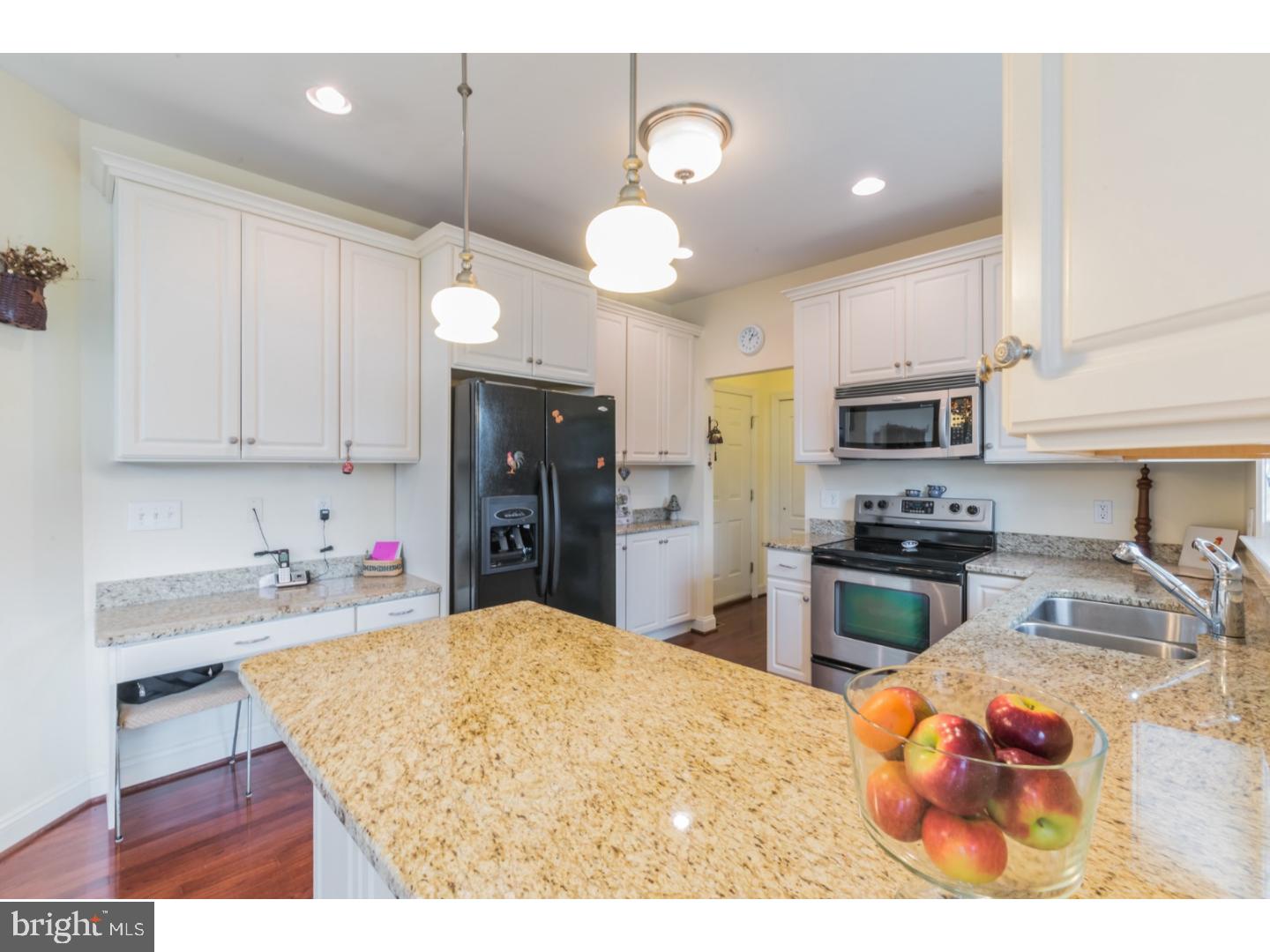 318 Whitestone Road Avondale, PA 19311 - Photo 9 of 25 Kitchen
