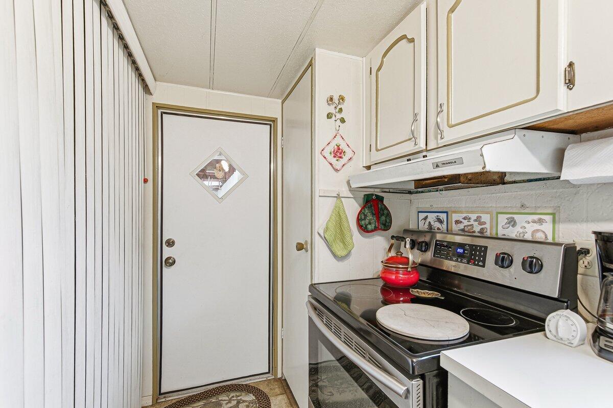 6901 Old Stage Road, Unit 24 Central Point, OR 97502 - Photo 4 of 21