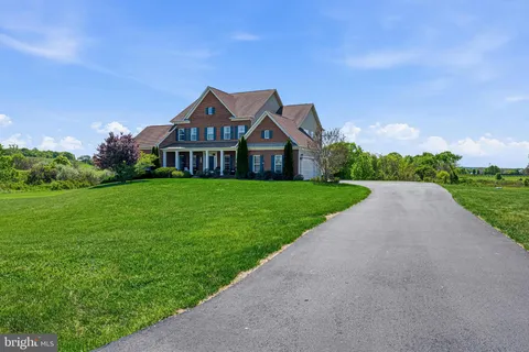 $1,250,000 | 42761 Prairie Merlin Court, Leesburg, VA 20176