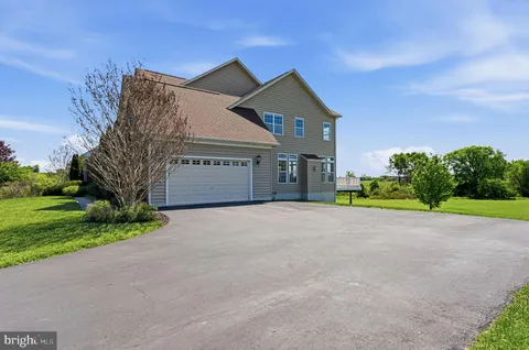$1,250,000 | 42761 Prairie Merlin Court, Leesburg, VA 20176