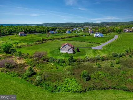 $1,250,000 | 42761 Prairie Merlin Court, Leesburg, VA 20176