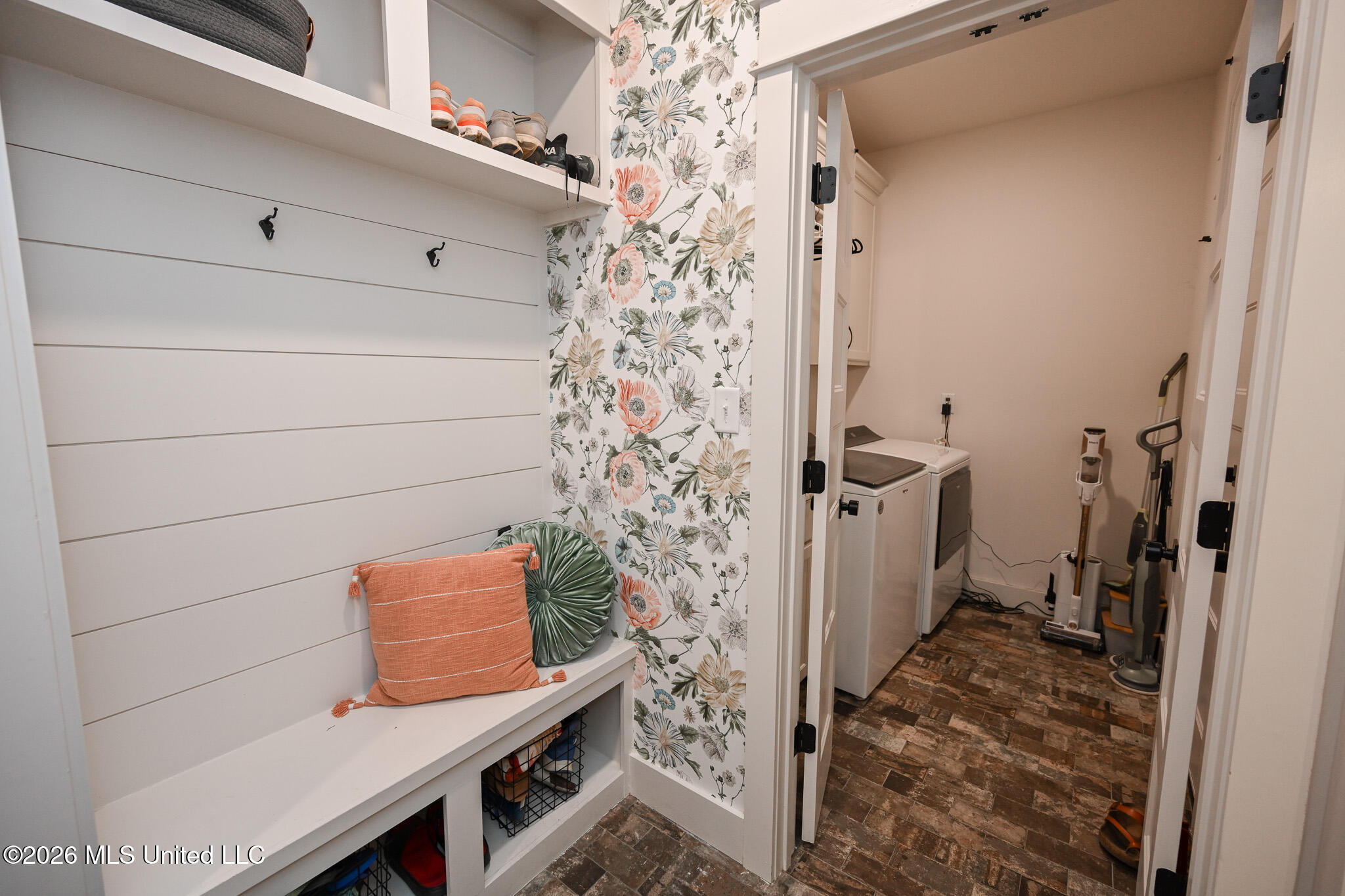 190 Vinson Road Hernando, MS 38632 - Photo 23 of 62 lockers