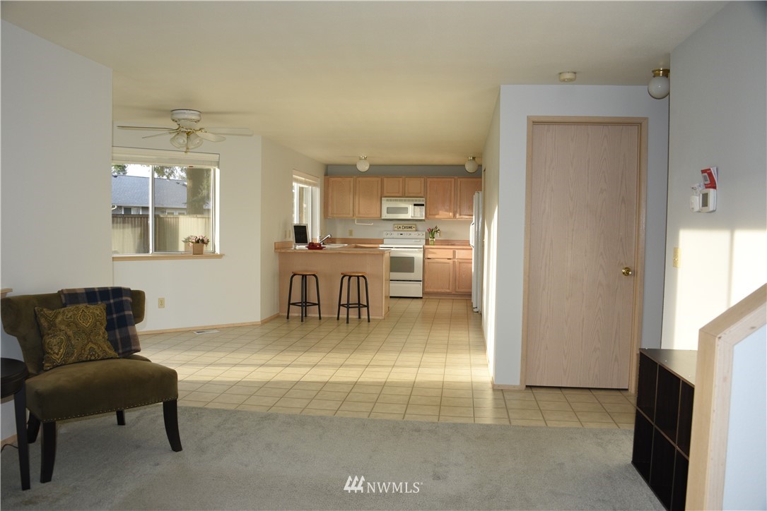 5940 Danials Loop Southeast Lacey, WA 98513 - Photo 8 of 25 Gallery Image 8
