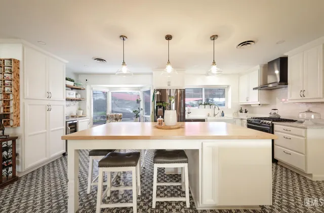 $434,500 | Undisclosed Address, Bakersfield, CA 93301