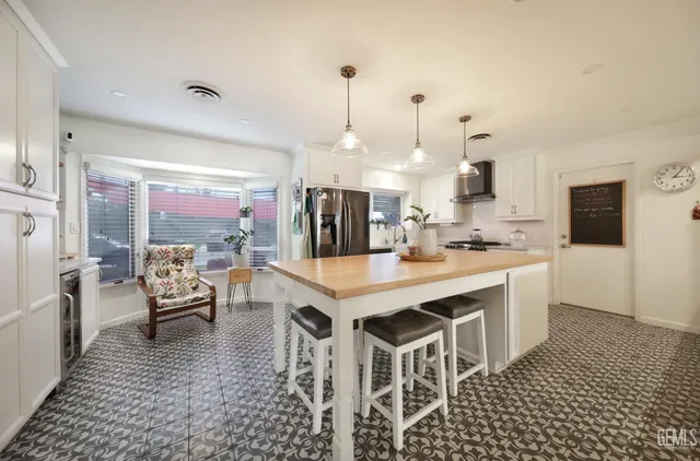 $434,500 | Undisclosed Address, Bakersfield, CA 93301