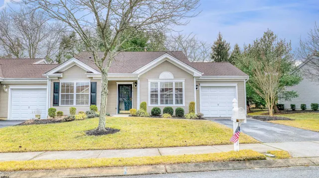 $309,000 | 670 East Chancery Lane, Smithville, NJ 08205