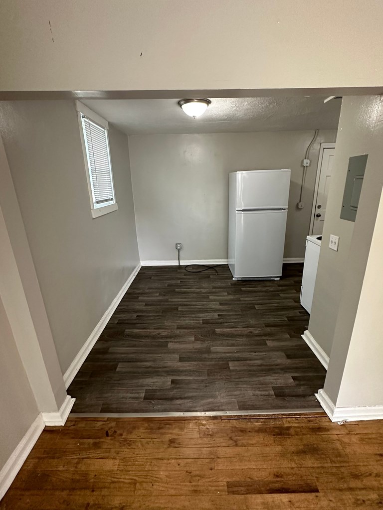 475 Mellon Street Columbus, GA 31903 - Photo 4 of 7 a view of entryway