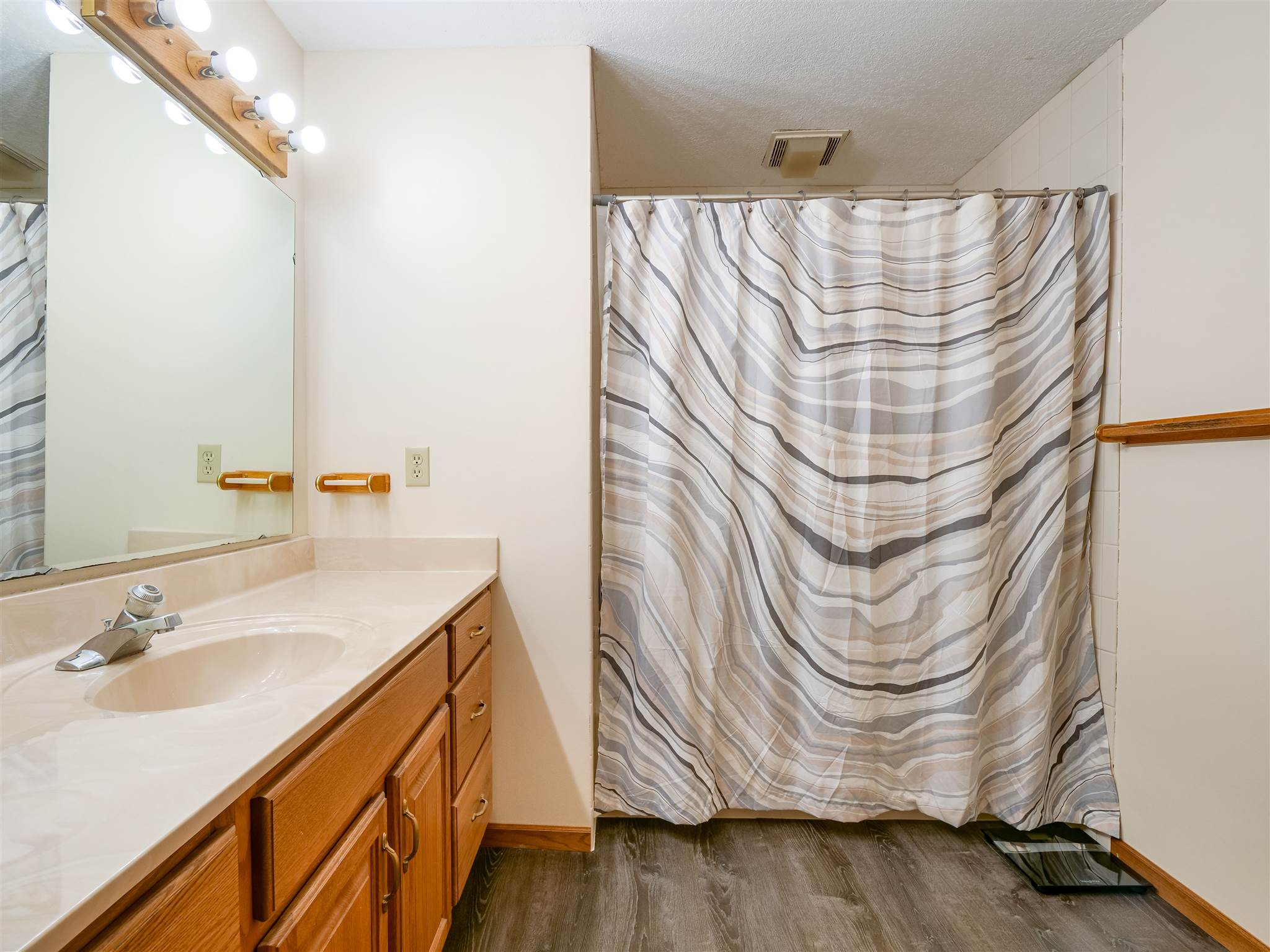5807 Oak Fall Road Fort Wayne, IN 46845 - Photo 17 of 36