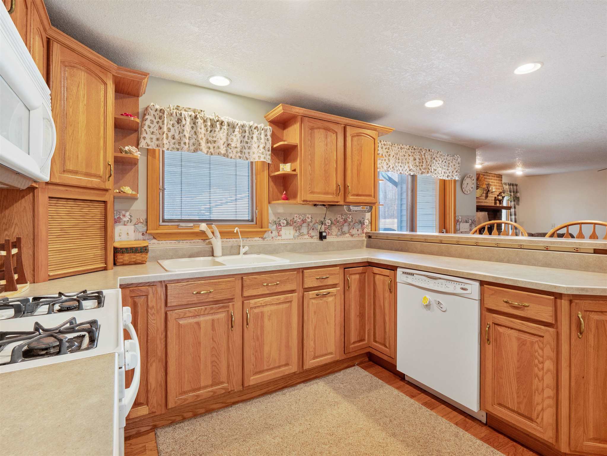 5807 Oak Fall Road Fort Wayne, IN 46845 - Photo 7 of 36
