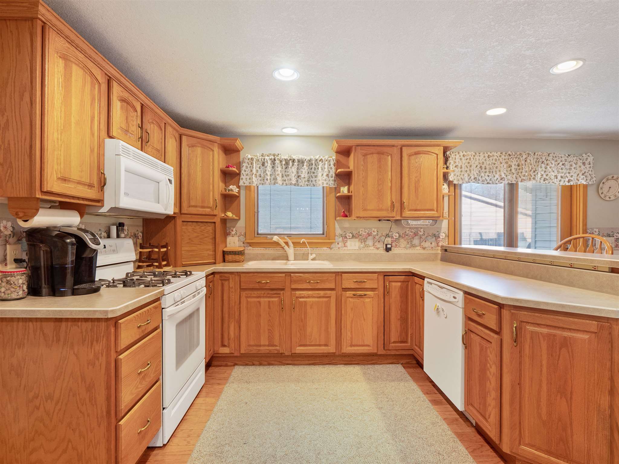 5807 Oak Fall Road Fort Wayne, IN 46845 - Photo 8 of 36