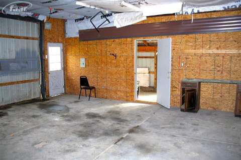 10460 East Stanley Road Davison, MI 48423 - Photo 34 of 43 20386795-33.JPG