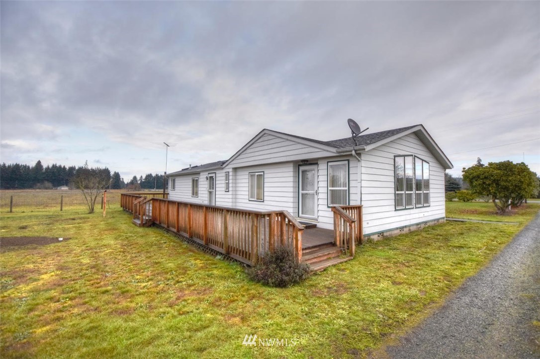 7625 Meridian Road Southeast Olympia, WA 98513 - Photo 2 of 18 Gallery Image 2