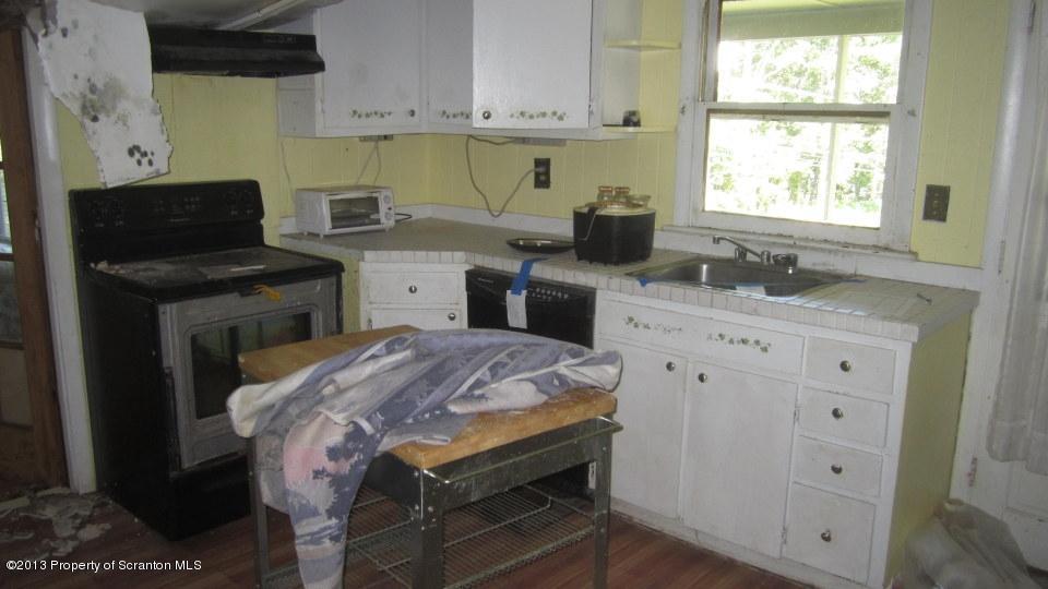 33 Wynding Way Bushkill, PA 18324 - Photo 3 of 12 Gallery Image 3