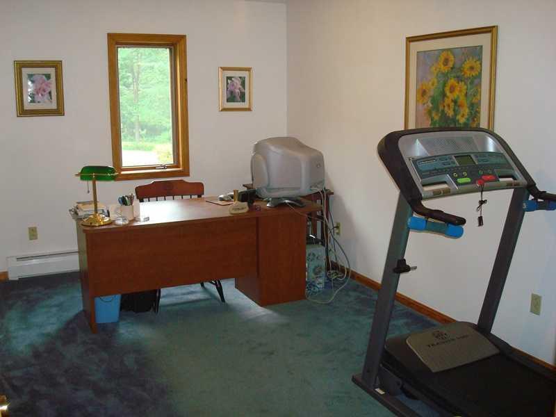 28 Fire Rd S-21 Belgrade, ME 04917 - Photo 23 of 35 Junior Office.