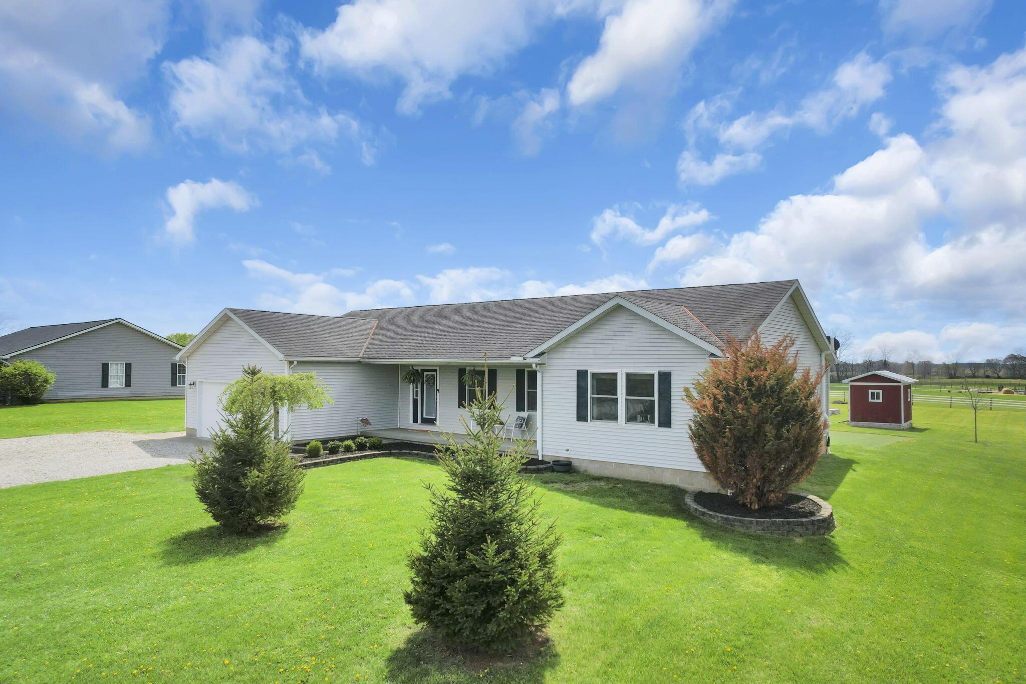 11851 Murlette Road Southwest Stoutsville, OH 43154 - Photo 42 of 44 Side View