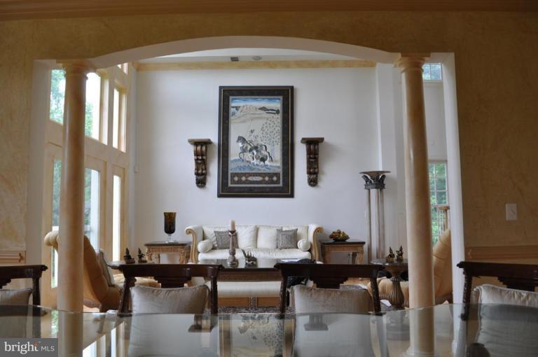 7020 Balmoral Forest Road Clifton, VA 20124 - Photo 5 of 18 Living Room #2