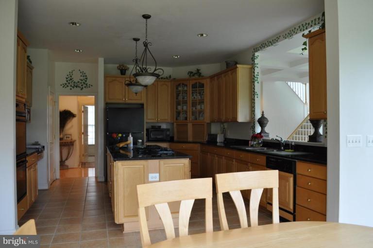 7020 Balmoral Forest Road Clifton, VA 20124 - Photo 10 of 18 Kitchen #2