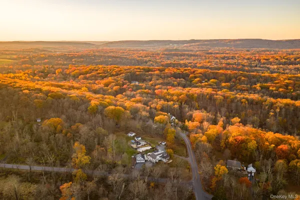 $620,000 | 179 Reservoir Road, Middletown, NY 10940