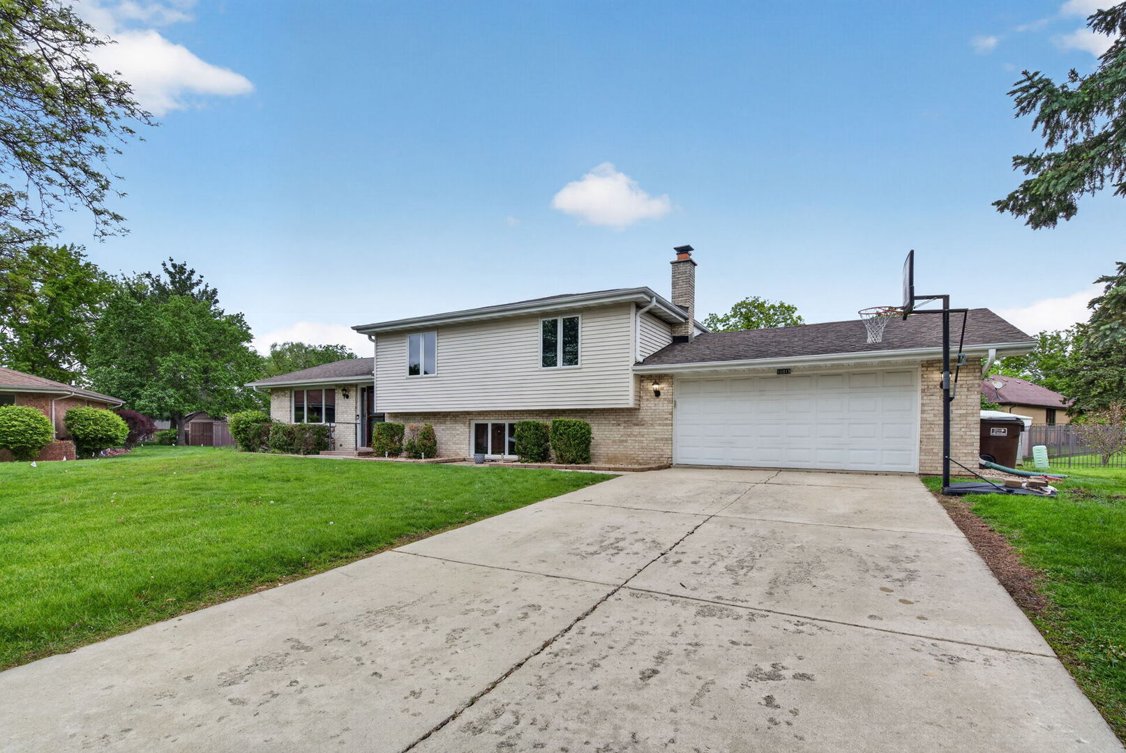 10818 Bryant Road Mokena, IL 60448 - Photo 3 of 37