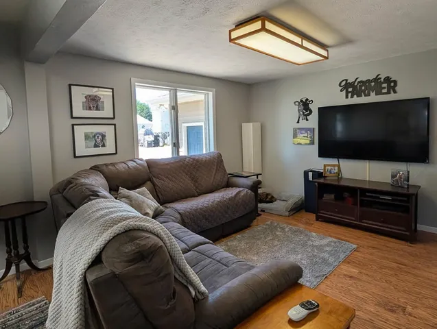 $488,400 | 6045 20th Street Southwest, Montevideo, MN 56265