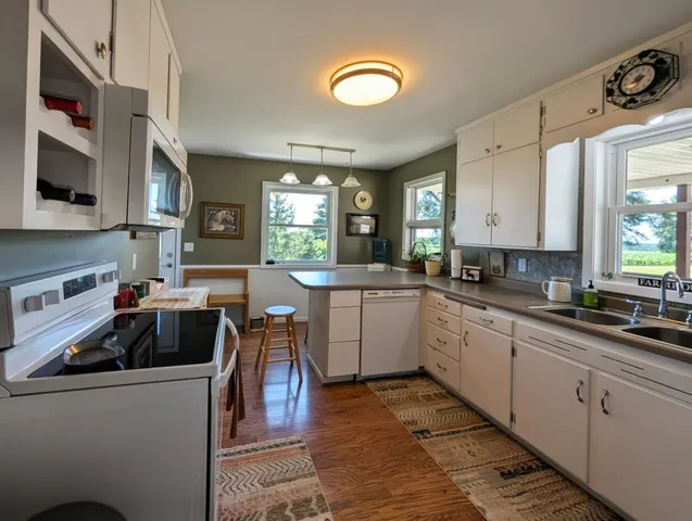 $488,400 | 6045 20th Street Southwest, Montevideo, MN 56265