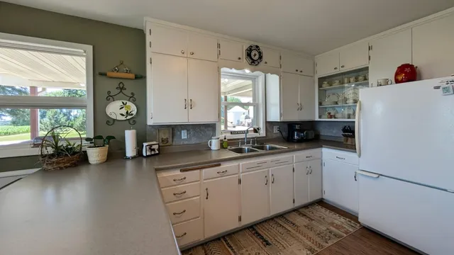 $488,400 | 6045 20th Street Southwest, Montevideo, MN 56265