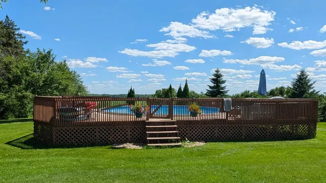 $488,400 | 6045 20th Street Southwest, Montevideo, MN 56265