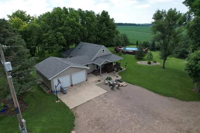 $488,400 | 6045 20th Street Southwest, Montevideo, MN 56265
