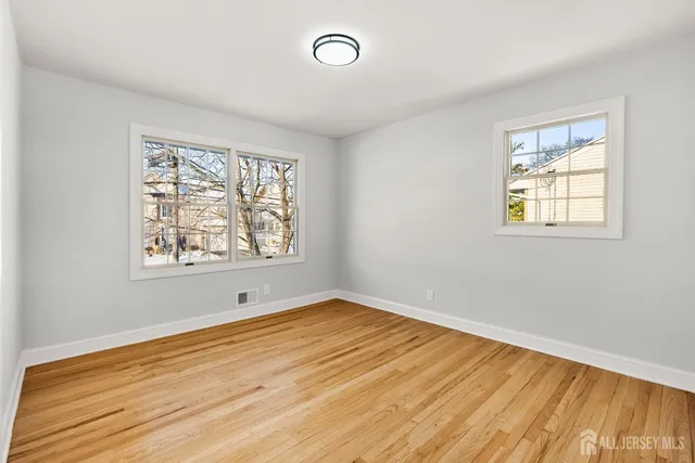 $899,900 | 179 Fleet Avenue, Edison, NJ 08820