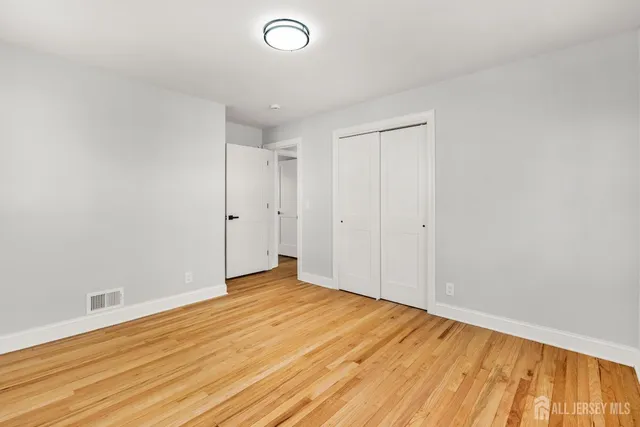 $899,900 | 179 Fleet Avenue, Edison, NJ 08820