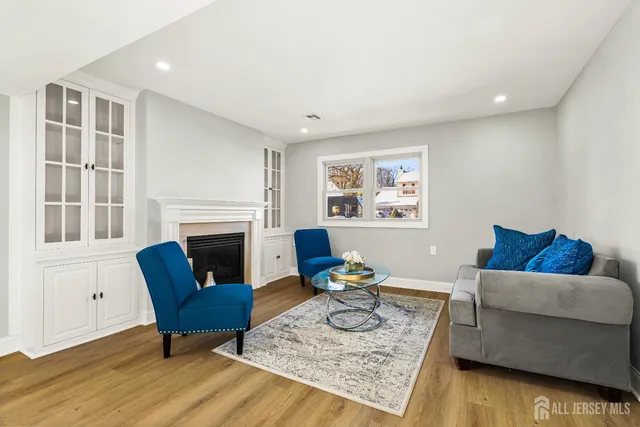 $899,900 | 179 Fleet Avenue, Edison, NJ 08820