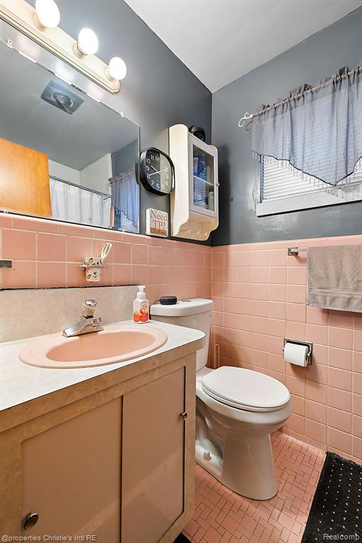 18495 Stephens Eastpointe, MI 48021 - Photo 23 of 32 Gallery Image 23