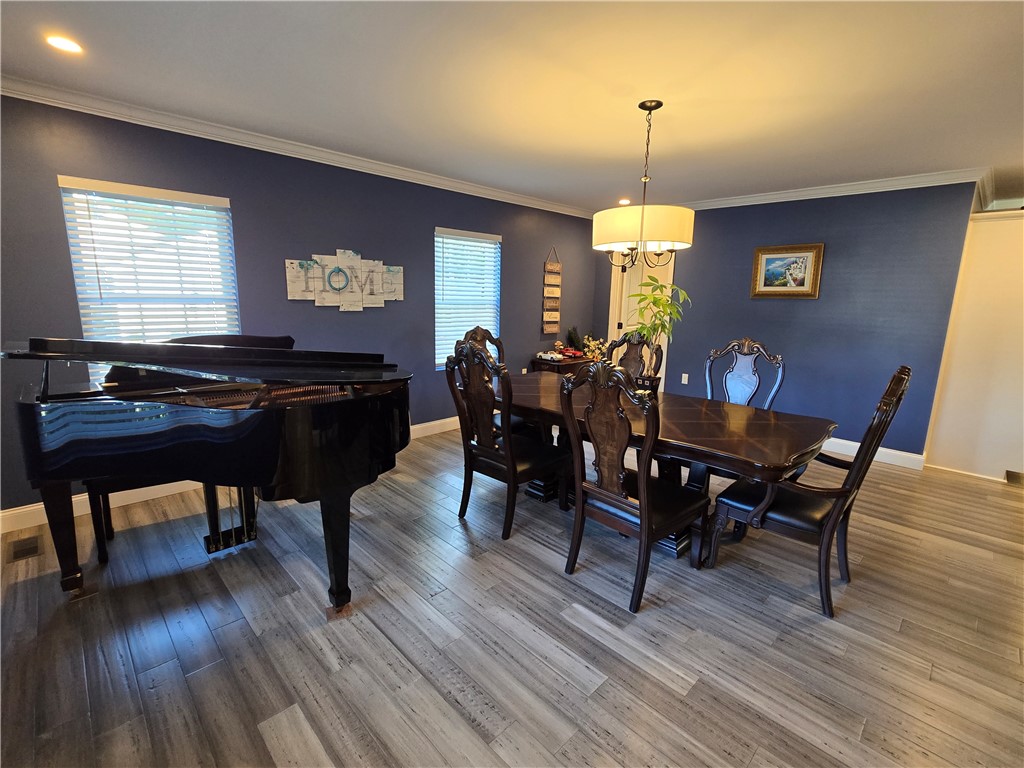 27 Rosedale Avenue Barrington, RI 02806 - Photo 20 of 34