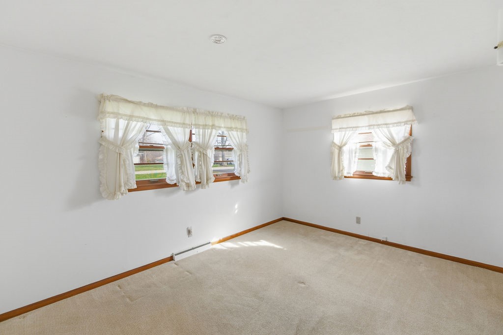 223 Crescent Drive Decatur, IL 62526 - Photo 17 of 23 Gallery Image 17
