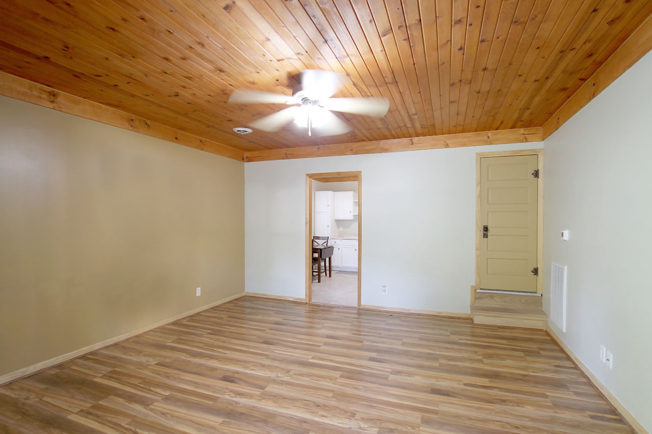 6966 Main St Point Westpoint, IN 47992 - Photo 11 of 30