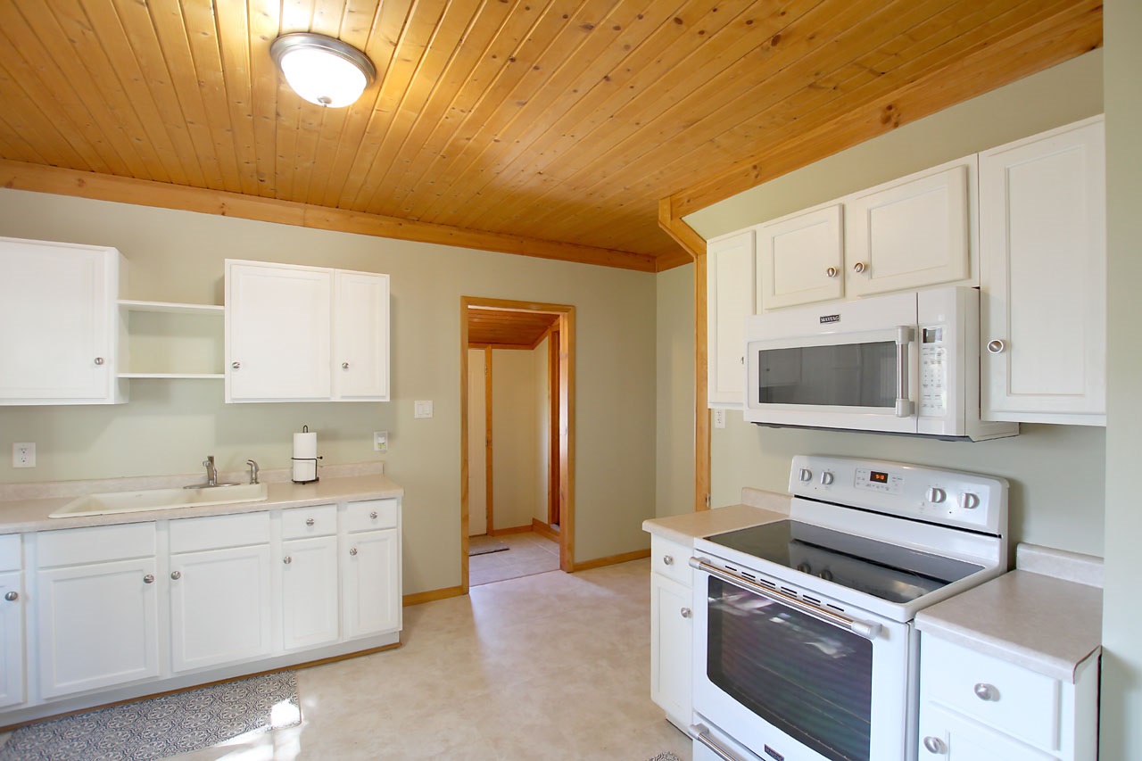 6966 Main St Point Westpoint, IN 47992 - Photo 17 of 30