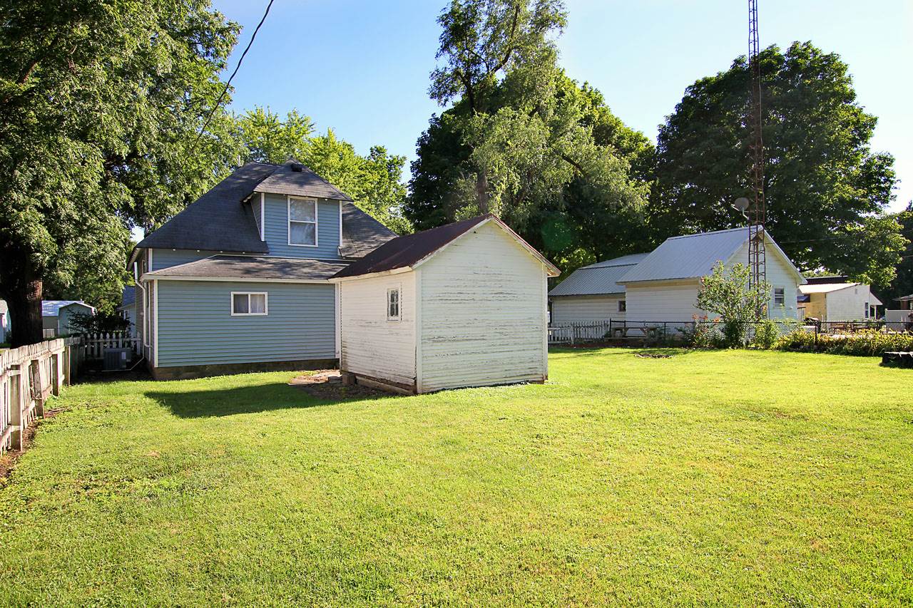 6966 Main St Point Westpoint, IN 47992 - Photo 9 of 30