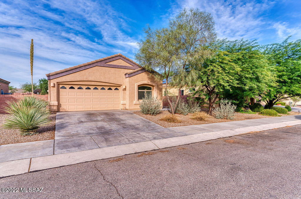 7758 East Jack Oak Road Tucson, AZ 85756 - Photo 2 of 27