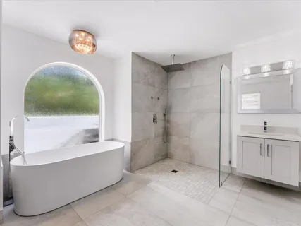 $2,995,000 | 1002 Lake Shore Drive, Delray Beach, FL 33444