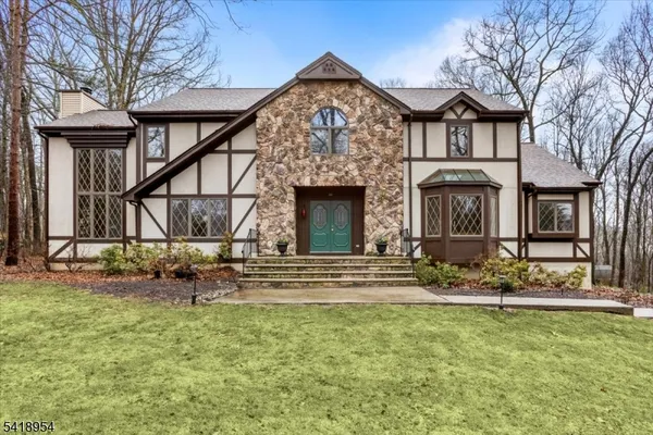 $899,000 | 36 Westbury Drive, Sparta, NJ 07871