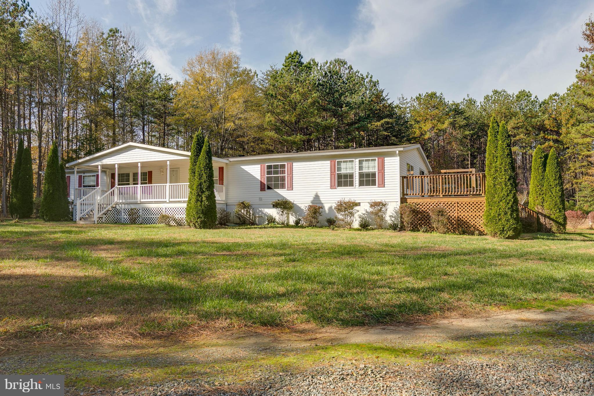 19201 Landora Bridge Road Ruther Glen, VA 22546 - Photo 8 of 30 Exterior (Front)