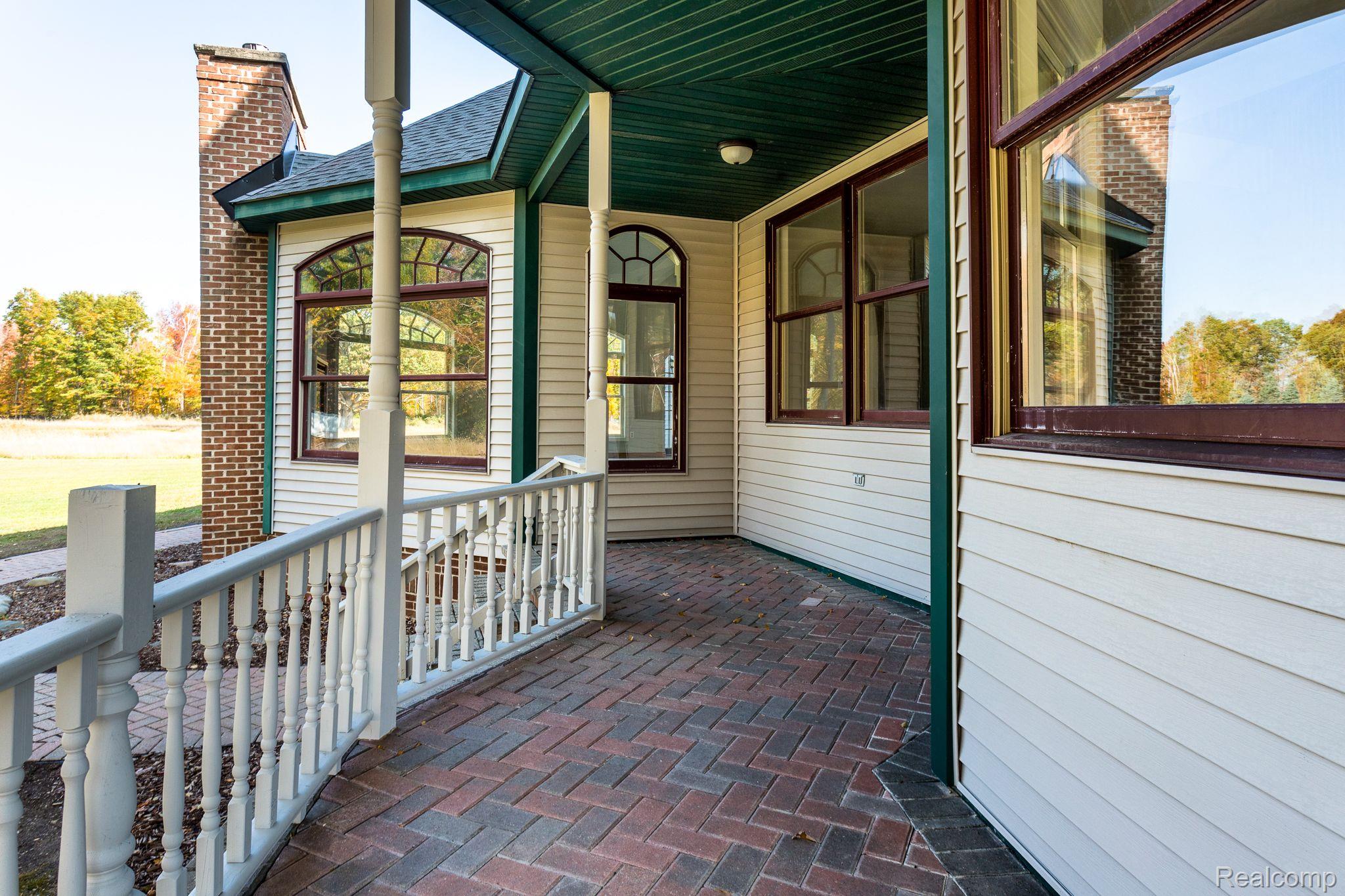 6858 Cribbins Road Jeddo, MI 48032 - Photo 7 of 69 Gallery Image 7