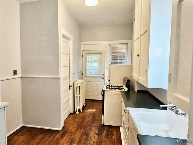 $1,250 | 242 Bryant Street, Unit 2B, Buffalo, NY 14222