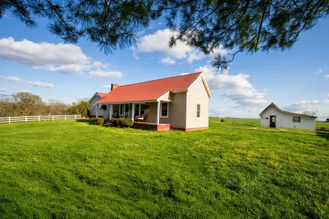 $825,000 | 501 Burnt Hill Road, Unionville, TN 37180