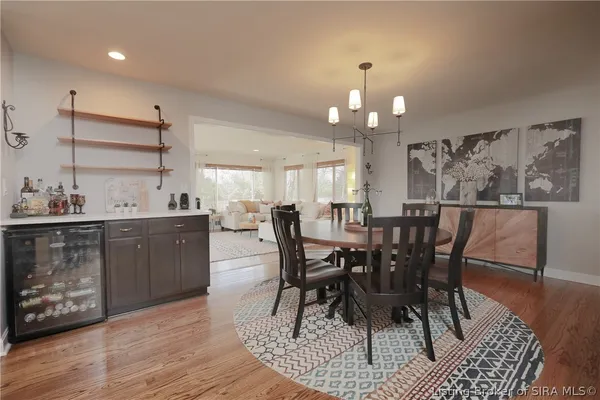 $460,000 | 1705 Crestview Drive, New Albany, IN 47150