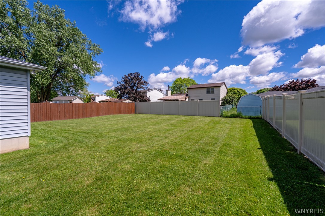 144 Hillpine Road Cheektowaga, NY 14227 - Photo 25 of 33