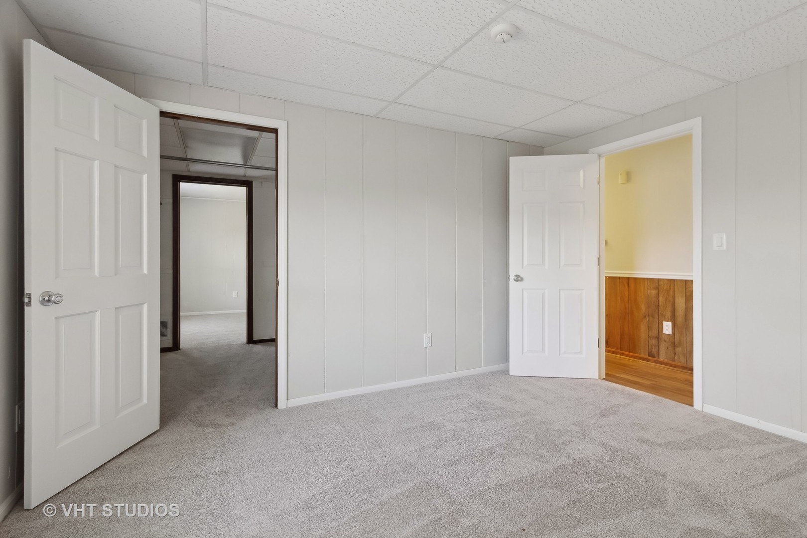 921 South Raddant Road Batavia, IL 60510 - Photo 14 of 24 Gallery Image 14